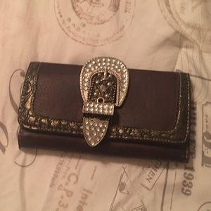 Wallet with buckle